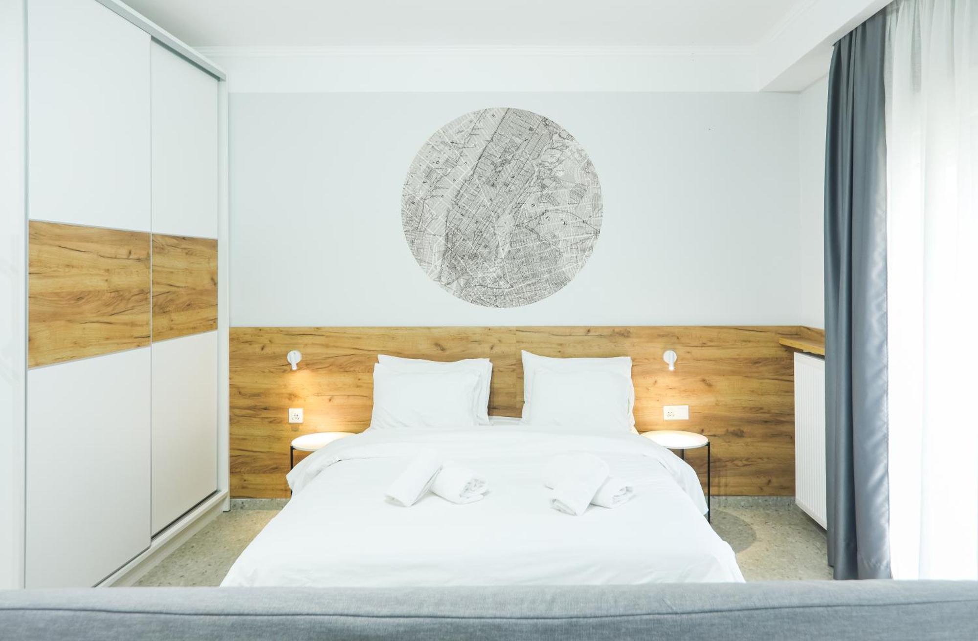 Alexandros Hotel