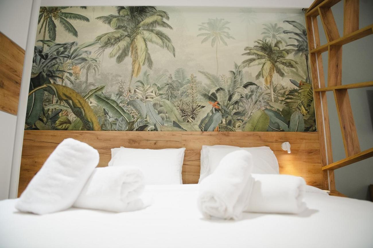 Alexandros Hotel 2*