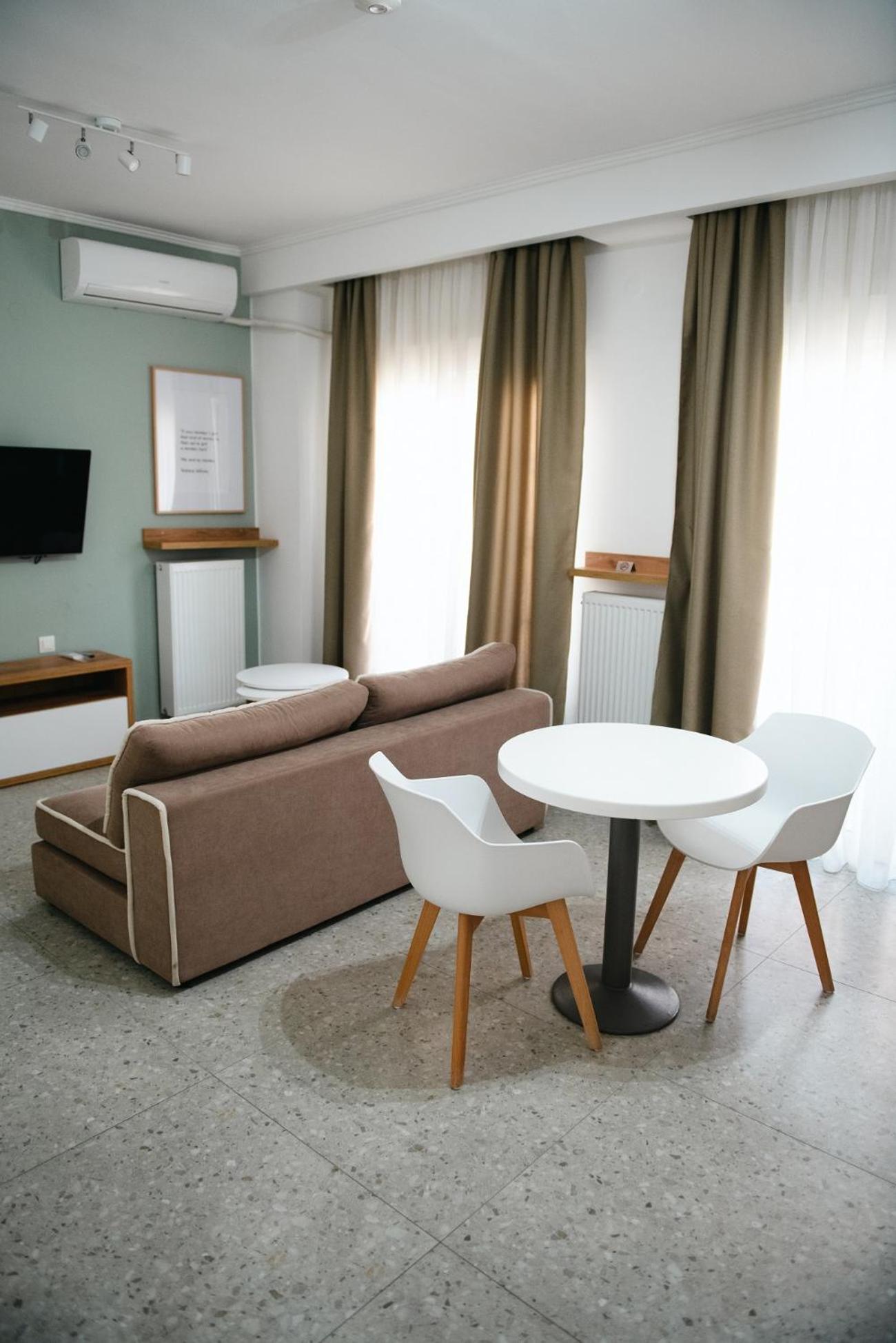 Hotel Alexandros 2*