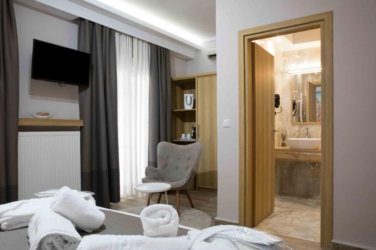 Alexandros Hotel